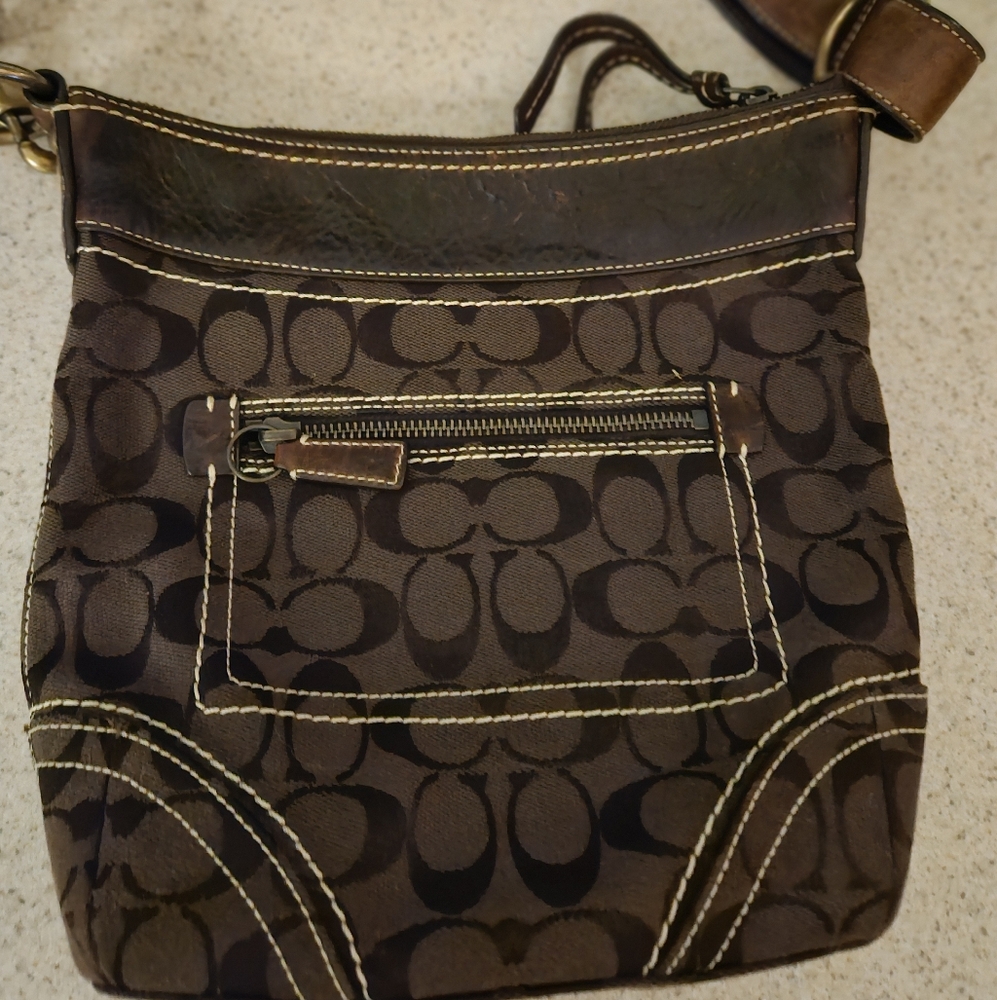 EUC Coach Signature Brown Crossbody Bag